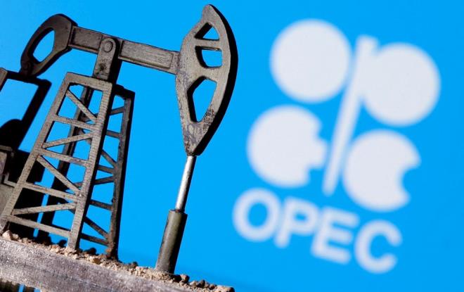 "RUSYA'NIN YERN ALACAK BR RETM KAPASTES YOK"    te yandan, OPEC Genel Sekreteri Mohammad Barkindo, geen pazartesi gn Houston'daki CERAWeek enerji konferansnda ABD?li  petrol reticileriyle bir araya geldi. Ancak gazetecilere yapt yorumlarda kartelin piyasa basklarn hafifletecei konusunda ok az umut verdi.    Barkindo, ?Dnyada Rus retiminin yerini alabilecek kapasite yok. Bizim gncel olaylar ve jeopolitik zerinde hibir kontrolmz yok ve bu piyasann hzn belirliyor" dedi.