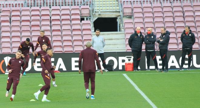 Galatasaray, en son 13 Kasm 2002 tarihinde ampiyonlar Ligi H Grubu'nda Barcelona ile oynad ma iin kt Nou Camp'a yaklak 20 yl sonra tekrar ayak bast.