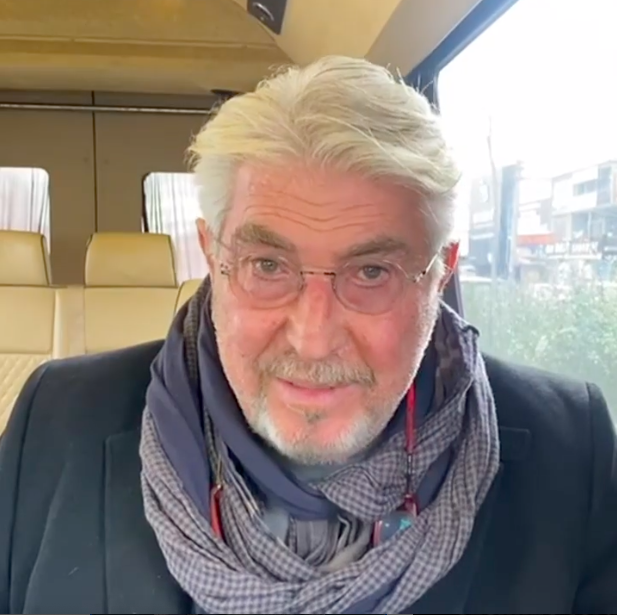 Oyuncunun bu soruyu yle yantlad:<br>  "Evet. 8 Mart Kadnlar Gn beni yneten kadnlara ve tm kadnlara uurlu ve mutlu gelsin. Ben kadnlara kendimi teslim etmekten ok mutluyum. nk kadnlar erkeklerden farkl, onlar Marsl.