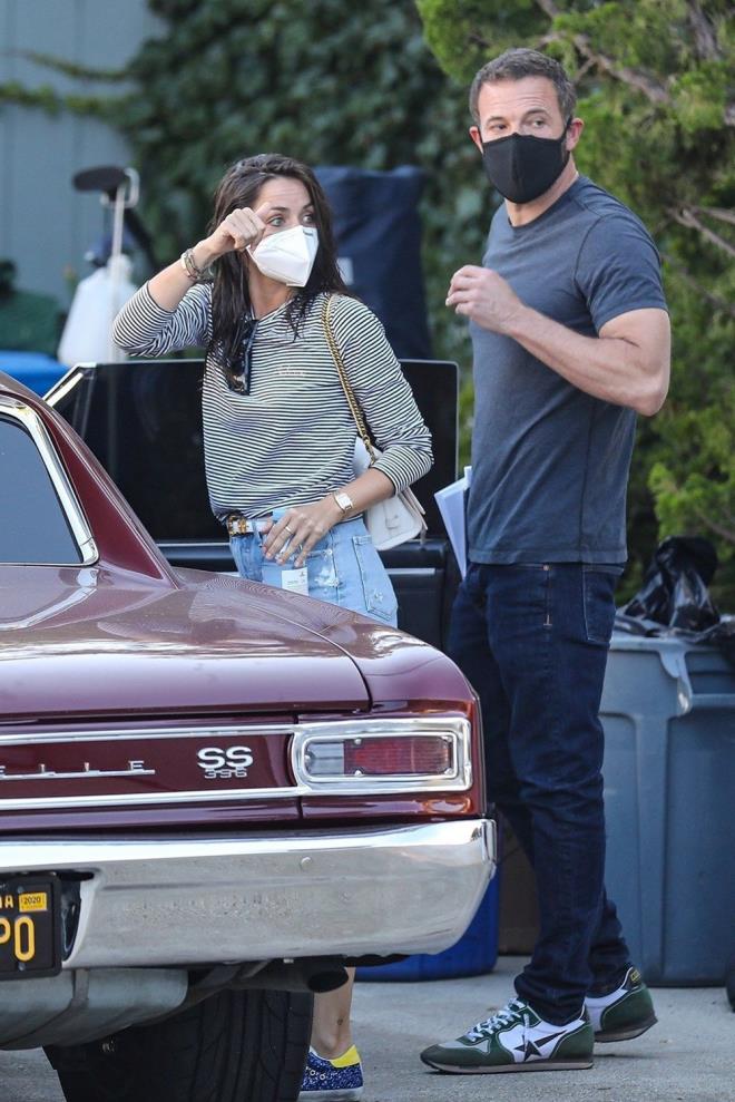 38. Deep Water (2022)     15 Ekim