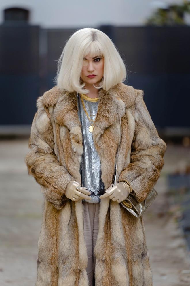 Vizyona girdii gn itibariyle gie rekorlar kran Bergen filmi, izleyicilerin olumlu eletirileriyle sosyal medyada da yank uyandrd. Farah Zeynep Abdullah, konuk olduu Yasemin efik +1 isimli podcast programnda Bergen filmine ve canlandrd Bergen rolne dair konutu.