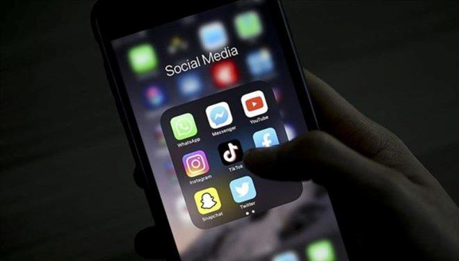 iPhone kullanclar, gncellemenin ardndan 'Kestirmeler' uygulamasnda 'altrldnda Bildir' zelliini kullanabilecek.