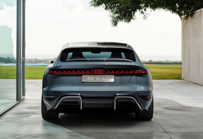 Audi A6 Avant e-tron konseptinin iki elektrik motoru, 350 kW toplam g ve 800 Nm tork salama kapasitesine sahip.