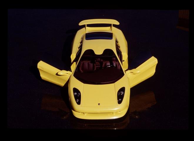 Seri retim iin tasarlanan model VW?in 1998?de markay satn almasyla rafa kaldrld.