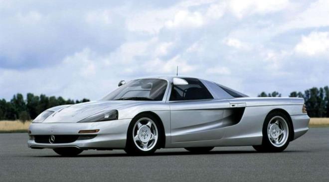 MERCEDES-BENZ C112    Konsept ara, 1991?deki Frankfurt Motor Show'da ortaya kt. Konsept aratan ok markann gelecek teknolojilerini barndran bir modeldi.