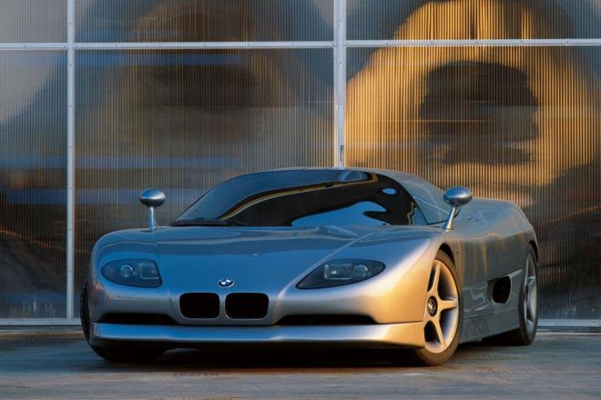 BMW NAZCA M12    1999 ylnda Yzyln Otomobil Tasarmcs seilen talyan Giorgetto Giugiaro?nun 26 yandaki olu tarafndan tasarlanan BMW Nazca M12, 1991'deki Cenevre Otomobil Fuar'nda ortaya kt.