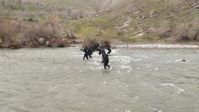 Hudut Snr Tabur Komutanl'nda grevli astemen, arazi arama-tarama faaliyeti srasnda dengesini kaybederek, Hacbey ay'na dt.