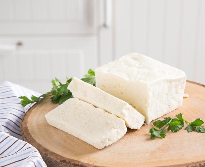 PEYNR    Yemekten sonra bir para peynir az iindeki asit orann drdnden rk oluumunu nler. Ayn zamanda peynir tkrk iindeki ait orann da dengelediinden oluma ihtimali olan bakteri saysn azaltr.