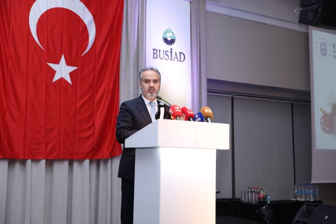 Bursa Bykehir Belediye Bakan Alinur Akta, yeni sanayi blgeleri amakla ilgili bir skntnn bulunmadn belirterek, bu konuda 2040 evre Dzeni ve 2035 Ulam Master Plan dikkate alnarak adm atlmas gerektiine dikkat ekti.