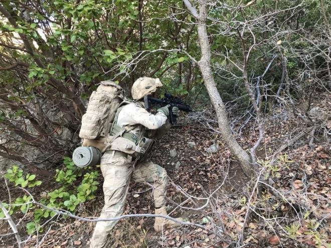 "1 EKM'E KADAR 9 BN 159 OPERASYON PLANLANDI"    Aklamada Eren-K operasyonlarnn ardndan bugn lkbahar-Yaz "Abluka" operasyonlarnn balatld bildirildi.