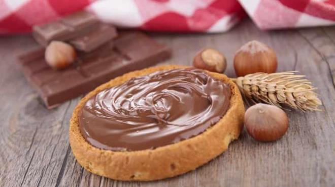 Yaplan aratrmalarda gre ikolata kan akn dzenler.     zellikle bitterli ikolatalar ekemk zerine tercih edebilirsiniz. nk bitter saf ikolata barndrdndan gl bir antioksidan etkiye sahiptir.