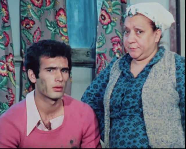 'Bizim Aile'nin afiinde de ismim vard. 'Aile erefi'ni ektik. Sonra afii grdm ismim yok. Yavuz Turgul'a gittim. 'Aabey neden ismim yok?' diye sordum. Deiik bir tavr ve slubla 'Cengizciim unutmuum' dedi. 'Yok ya!' dedim... artc ama o gn oyunculuu braktm. Hatta ondan sonraki filmim de hazrd. 'Tosun Paa'da rol alacaktm."