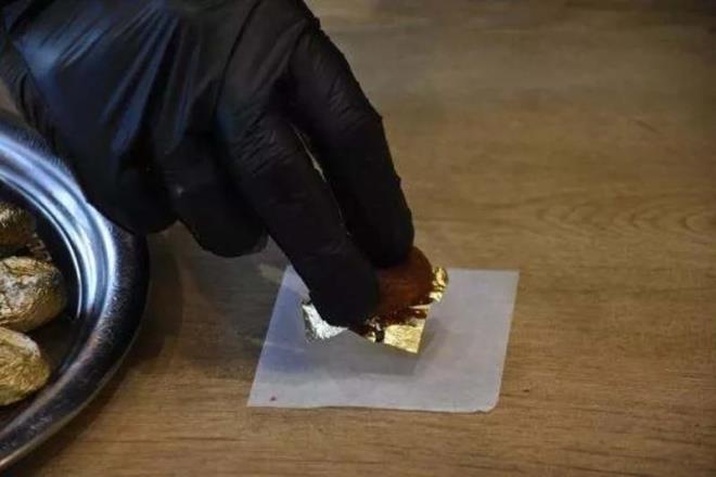 Altn kaplama kaysnn kilosunu 10 bin liradan sata kardk. steyene tane olarak satyoruz.