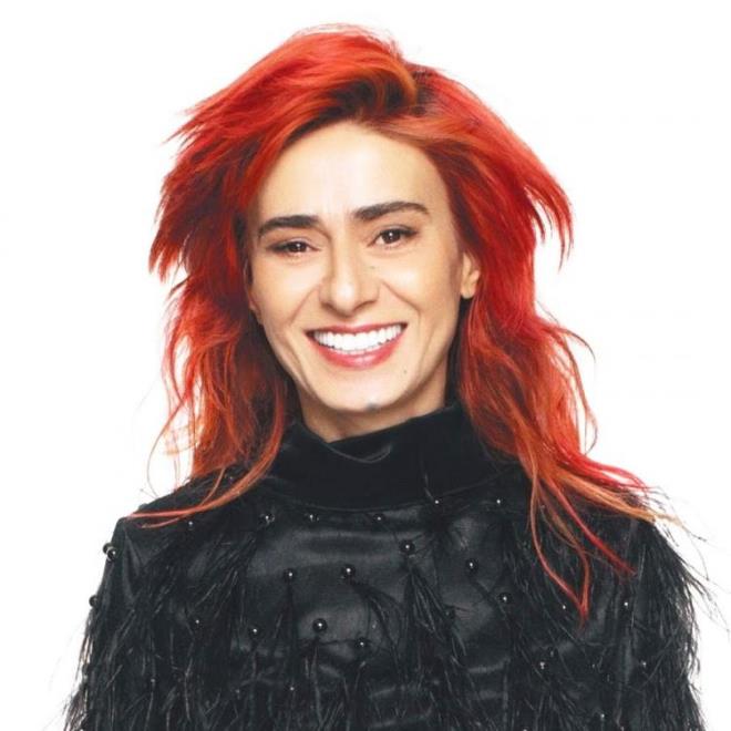 "ok etkilendiim iin saldrgan kpekler iin birka cmle ettim. Mslman olduum iin bizde insan lr, hayvan geberir. Gebersin dedim. Bu kelime yznden ok stme gelindi. O zaman uyutulsun ama ocuklar sokakta rahat gezsin. Yallar camiye sabah rahat gitsin. Kyller tarlasna giderken paralanyor. Rahat gitsinler. ocuklar parklarda oynasn. Dier kpeklerde rehabilite ediliyorsa edilsin. Edilmiyorsa kr gezdiren kpekler var, yal bakan, gazete getiren. Eitilsin insana faydal hale getirilsin. Buna hepimiz razyz ama paralayan kpekler yine sylyorum. tlaf edilmelidir. nk vahilerdir. O yzden ocuklarn ve insanlarn yaamda ncelii olduunu dnyorum.