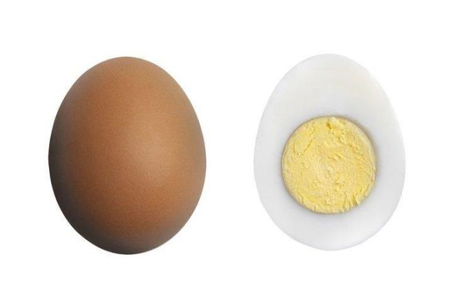 BU HALKANIN OLUMASI NASIL ENGELLENR?    Bir yumurtay doru miktarda kaynatmay renmek olduka nemli. nk bu reaksiyon yalnzca halanm yumurta fazla piirildiinde gerekleir. Bir yumurtay mkemmel ekilde halamann birden fazla yolu vardr, ancak aada zetlenen yntem ve zamanlama bizi asla yanltmad.