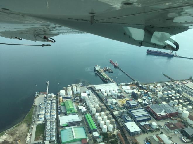 "Chem Premier" isimli Liberya bandral tanker gemiye, evreyi kirlettii gerekesiyle 5 milyon 882 bin 542 lira para cezas kesildi.