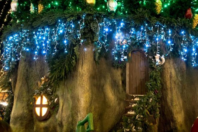 Sonunda, bu tr kemiklerin bulunduu tek yer olan Liang Bua maarasnda ortaya karlan 13 hobbit bireyinin kemikleri, trn muhtemelen 190 bin ile 50 bin yl nce evrimletiini gsterdi, ancak evrimsel tablo net deil. Tam olarak ne zaman ortadan kaybolduklar, gerekten kaybolup kaybolmadklar ve modern insanla birlikte hangi zaman diliminde birlikte var olduklar henz bilinmiyor.