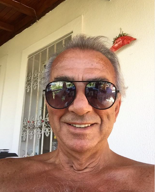 Daha sonra, stanbul ehir Tiyatrolar'ndan emekli oluncaya dek, pek ok oyunda nemli roller stlendi.