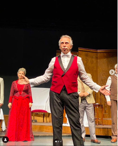 Fakat usta oyuncu Yazcolu bu kez, "Dur bi dinle" programndaki ilgin aklamasyla gndeme geldi.