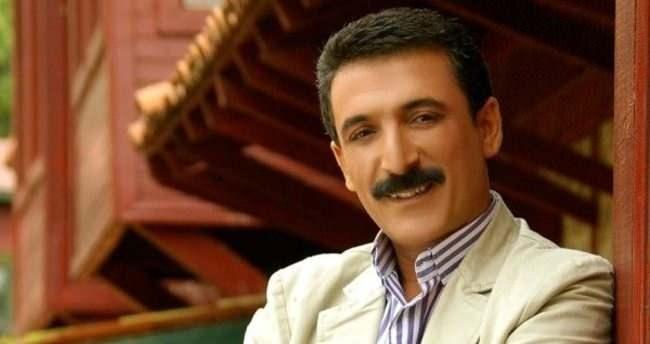 Eini tam 19 kez istemeye gittiini dile getiren Doan, "nat birisiyim, resmi olarak 19 kez istedim. Bunun dnda gayr resmi istemelerimin saysn hatrlamyorum. yi ki Emine Hanm ile evliyim. Eimi ok seviyorum, 35 yldr ok gzel bir evliliimiz var. ocuklarmz ve torunumuzla ok mutluyuz" ifadelerini kulland.