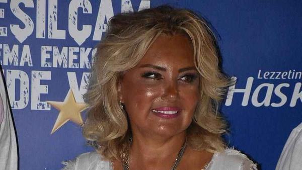 ztan "Bunun yan sra sevenlerim ve sevdiklerim ok sa olsunlar. Hayranlarm, dostlarm, arkadalarm hepsi bana dualarn eksik etmeyip ok gzel enerjiler gnderdiler." diye konumutu.