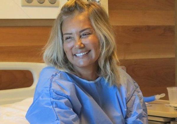 ztan Bodrum'daki evinde u sralar ailesiyle moral depoluyor.