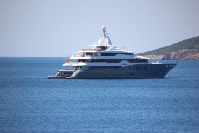 RUS OLGARKLARIN YATLARI MARMARS?TE    te yandan, Rus i insanlarndan Andrey Molchanoz'un yat "Aurora" ile Rus oligark Vladimir Strzhalkovsky'nin sahibi olduu 68 metre uzunluundaki "The Ragnar" isimli lks yatn da, Marmaris?e geldii renildi.
