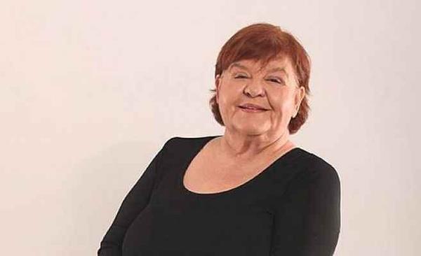 Yalnz "Ee nasl dneyim? Fuardan bir aylk paray almm, o benim bir senelik tiyatro maam. Ne savunma istediler, ne herhangi bir soruturma atlar." dedi.