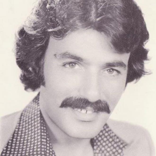 Spotify hesabnn alndn Twitter hesab zerinden duyuran Neistat, ierisinde Ferdi Tayfur, Mslm Grses, Nadide Sultan, Ahmet Kaya ve Sezen Aksu gibi pek ok nl ismin olduu alma listesinin bir ekran grntsn de paylaarak tepki gsterdi. Aklamada u ifadeleri kulland: "Hey Spotify yardm et! Eminim ki birisi benim hesabm ald. Tm alma listelerim ve her ey gitti. Ayrca (hesabm ele geiren kiinin mzik zevkine laf etmek istemiyorum) bu normalde dinlediim mzik tr deil."