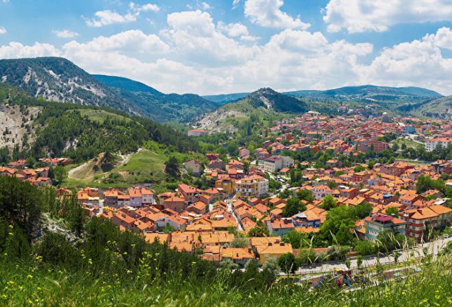 KTAHYA  Erkek: 74.6  Kadn: 79.2  Genel Ortalama: 76.9    <br>  AFYONKARAHSAR  Erkek: 74.6  Kadn: 79.4  Genel Ortalama: 77  <br>    KIRIKKALE  Erkek: 74.6  Kadn: 79.6  Genel Ortalama: 77.1  <br>    TEKRDA  Erkek: 74.4  Kadn: 80  Genel Ortalama: 77.1    <br>  KIRKLAREL  Erkek: 74.6  Kadn: 79.2  Genel Ortalama: 76.9