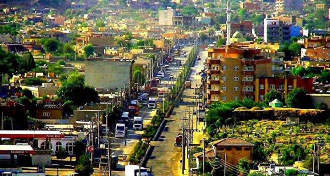 IRNAK  Erkek: 74.1  Kadn: 81.7  Genel Ortalama: 78  <br>  UAK  Erkek: 75.7  Kadn: 80.4  Genel Ortalama: 78  <br>  KONYA  Erkek: 75.6  Kadn: 80.6  Genel Ortalama: 78.1  <br>  SAMSUN  Erkek: 75.1  Kadn: 81.1  Genel Ortalama: 78.2  <br>DYARBAKIR  Erkek: 75.1  Kadn: 81.1  Genel Ortalama: 78.2