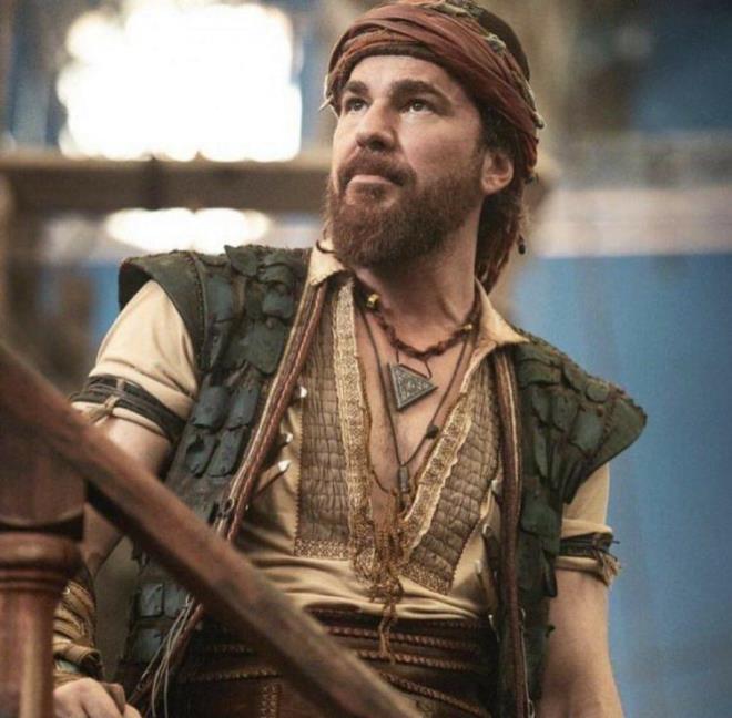 BARBAROSLAR: AKDENZ'N KILICI    TRT 1?de yaynlanan Barbaroslar Akdeniz?in Klc dizisinin de final yapmas bekleniyor. Yksek maliyete karlk dk reyting nedeniyle dizinin sezon sonunda final yapaca konuuluyor. Dizinin final tarihiyle ilgili henz resmi bir aklama yaplmad.