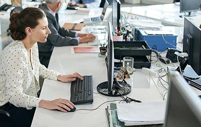 AK Parti Grup Bakan Vekili Mustafa Elita, Twitter hesabndan yapt aklamada, salk alanlarnn maa deme sistemlerinde ve mali haklarnda nemli iyiletirmeler salayacaklarn u szlerle ifade etti: