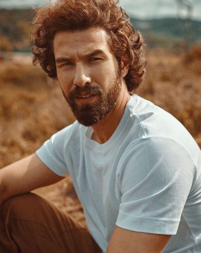 Gerekletirilen rportajda Furkan Palal'nn samimi davranlar ve konuma slbu takdir toplad.