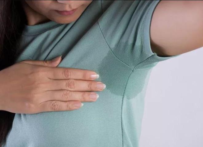 nat lekelere dnen ve zamanla sararan ter lekelerinden kurtulmak iin bu forml uygulayabilirsiniz.