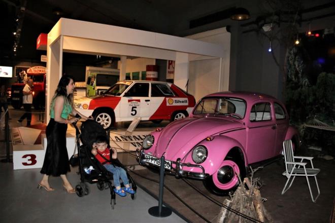 Ziyaretilerin otomobiller zerinden tarih okumas yapacan belirten Ttnc, ?Bunun yannda anlarna kanatlanabilecekleri bir nokta oldu. nanyorum ki ok yaknda mze Antalya?ya gelen yerli ve yabanc ziyaretilerin listelerinde stlerde yer alacak" dedi.