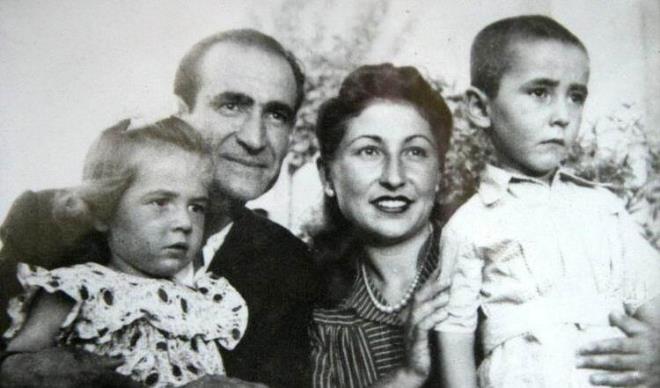 nci en bu zamana kadar, Gnl Yaras, Pardon, Ormanc, zde Al Mustafa Ali, Geceler Yarim Oldu, Gizli Tnel, Memleket Hikayeleri, Ayakta Kal, Fadik ntikam Peinde, htiras, Ayrlk, Srlar Dnyas, Bir stanbul Masal, Kelolan, Melekler Adas, Beinci Boyut, Yaanm ehir Hikayeleri, Yeeren Dler, Gurbet Yolcular, Kaak Gelin, Dizine Dursun, Kader izgisi, Makber, nsan Aldand, Tvbeler Tvbesi, Vuslat Yolu, Maral, Filinta ve ki Yalanc gibi dizlerde rol ald.