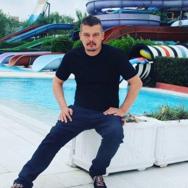 Doruk Tzel'in senaryosunu yazp, ynettii filmin konusu ise merak edilenler arasnda yer alyordu.