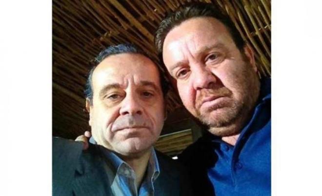 'Cennet Mahallesi' ve 'Bir Demet Tiyatro' gibi byk projelerde severek izlediimiz ve 'Tirbuon Berkant' karakteriyle hafzlara kaznan Serhat zcan, Reha zcan'n aabeyi...