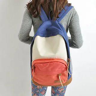 SIRT ANTANIZI TEMZLEMENN KOLAY YOLU    Srt antalar ve spor antalar bir amar makinesinde de ykanabilir. Ancak belirli ksmlar yine kirli kalacaktr. Bu, antanzn modeline gre deiiklik gsterebilir. Makinenin grmedii, kk ksmlar karmak iin bir di fras kullanabilirsiniz.