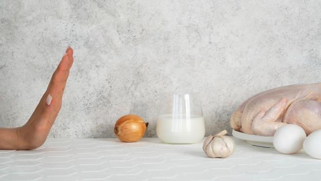 Reading niversitesi?nden aratrmann ortak yazar Dr. Jane Parker, ?Bu, her eyin kafada olmadnn ve irenme duygusunun bozuk gdalardaki bileiklerle ilgili olabileceinin somut kantdr. Merkezi sinir sistemi de burundan ald sinyalleri yorumlamada kesinlikle rol oynar? diye konutu.