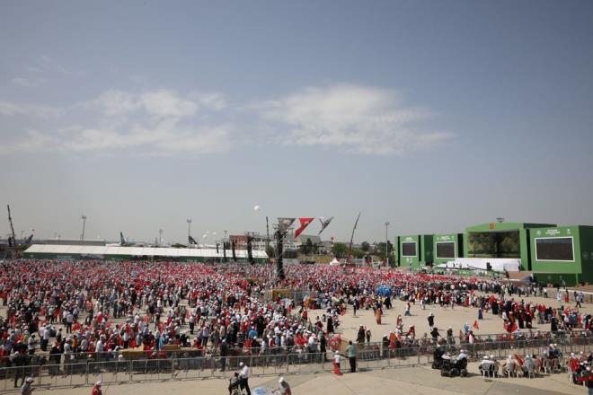 Atatrk Havaliman Millet Bahesi'ndeki 5 milyon 61 bin metrekarelik alanda stanbul'un fethini temsilen 145 bin 300 aa dikilecek.