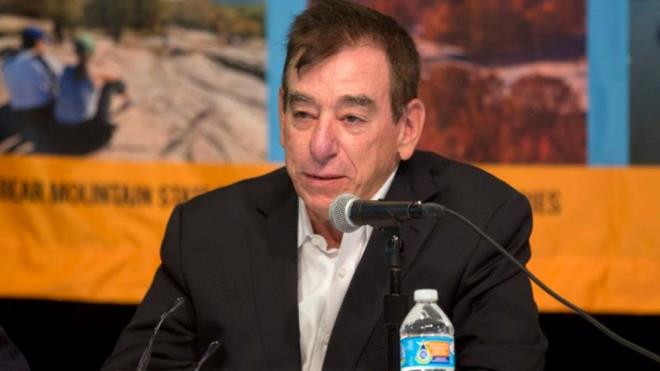 Listede teknoloji alannda olmayan tek isim Leonard Schleifer 452.9 milyon dolarlk geliriyle 5. srada bulunuyor. Schleifer ila irketi Regeneron'u ynetiyor.