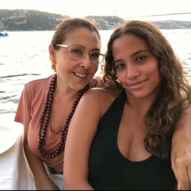 Vaka saylar azaldka kavuan anne kzn hasreti sona erdi.