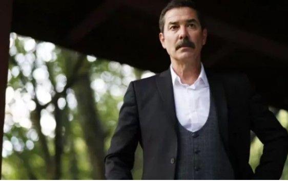 ikayette bulunacak!   <br>  Komusunun tehdidiyle neye uradn aran 57 yandaki usta oyuncu, konuyla ilgili belediyeye ve valilie ikayette bulunacan ifade etti!