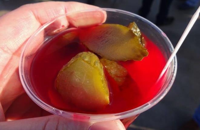 * Bakl hastalklara kar glendiren turu suyu, antioksidan etkisi sayesinde direnci artrr. Uzmanlar mevsim geilerinde alerjisi yksek olanlarn tketmesini iddetle tavsiye eder.