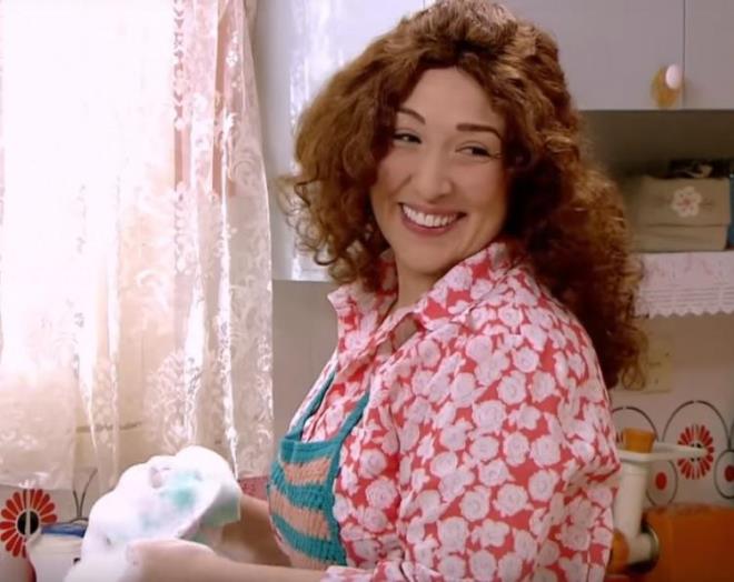 Son olarak ise hafzalara kaznan ve fenaomen haline gelen Seksenler dizisinde yer ald.