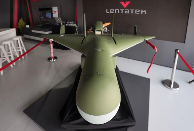 TSK'YA G KATACAK    Karg Projesi, Lentatek nclnde ASELSAN, TBTAK SAGE ve TEI i birlii ile yrtlyor.    Youn bir Ar-Ge almas sonucunda tasarlanan Karg, maliyet ve zaman avantajlar ile Trk Silahl Kuvvetlerine g katacak.