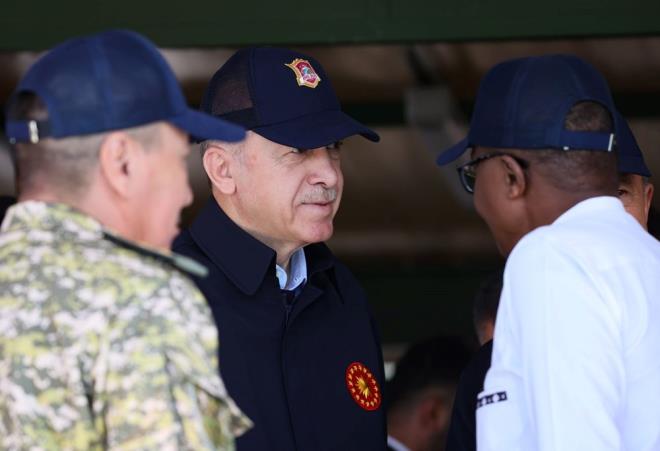 Sekin gzlemci gnn Libya Babakan ve Savunma Bakan Abdulhamid Dibeybe ile Azerbaycan, Gambiya, Kamerun, Katar, Krgzistan, Kosova ve Ruanda'nn savunma bakanlar, Bosna Hersek, Etiyopya, Kazakistan, Libya, Macaristan ve Pakistan'n genelkurmay bakanlar da takip etti.