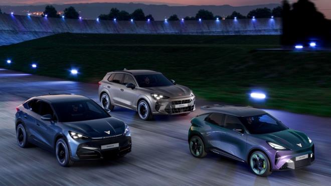 spanyol otomobil reticisi Cupra, markann doum yeri olan Terramar, Sitges'de dzenledii byk bir etkinlikte yeni modellerini tantt ve mevcut modellerinin gelecek planlar hakknda bilgi verdi.